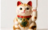 Japanese Lucky Cat Ceramic Figurine